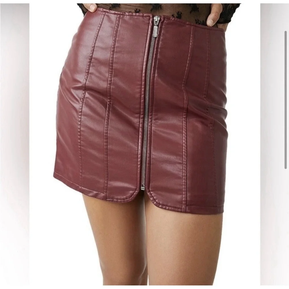 Free People Layla Faux Leather Mini Stretch Skirt Garnet Size 0 Lined